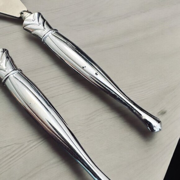 Vintage Silver Tone Shoe Horn and Manicure Instrument Knife Collectible - Picture 4 of 4